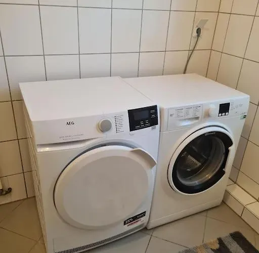 Stilvolle, Charmante Ferienwohnung In Appartamento Plauen